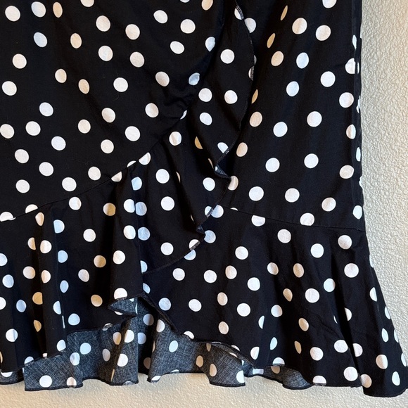 White House Black Market Size 10 Polka Dot Ruffle Pencil Skirt Black White - Picture 6 of 15